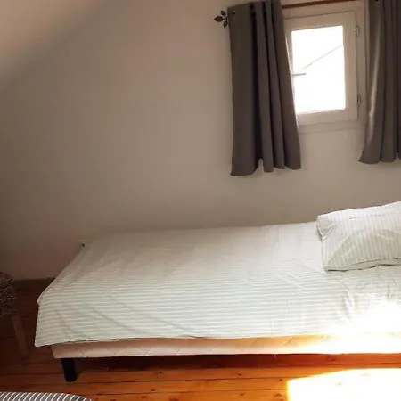 Flize, 2 Chambres, Voie Verte A 500 Metres *