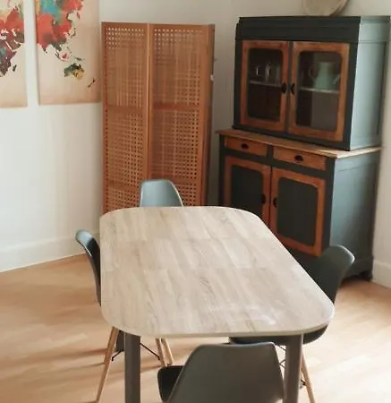 Apartment Flize, 2 Chambres, Voie Verte A 500 Metres